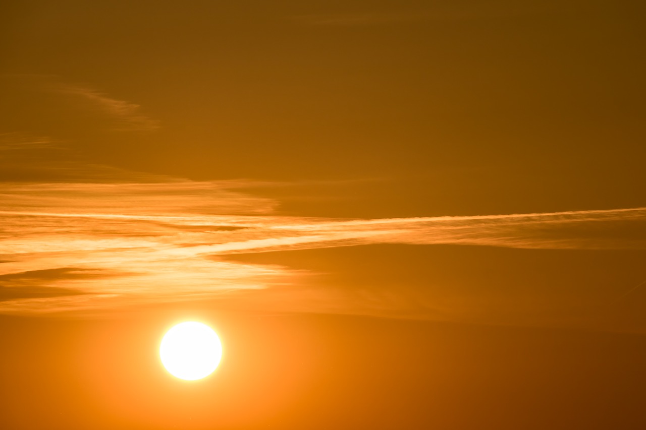 Saulė, Saulėlydis, Besileidžianti Saulė, Abendstimmung, Vakarinis Dangus, Afterglow, Debesys, Šviesus Debesis, Cloudscape, Debesys Formos