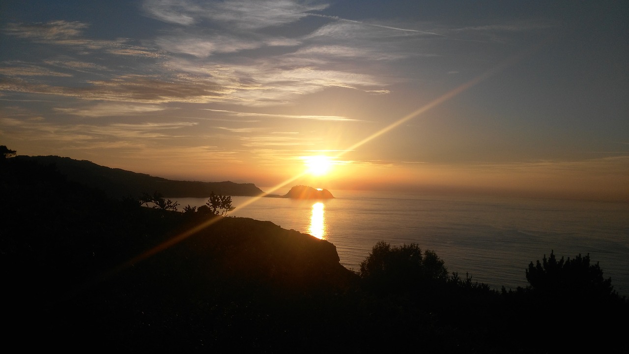 Saulė, Saulėlydis, Getaria, Baskų Kraštas, Jūra, Horizontas, Kraštovaizdis, Raudona Saulė, Dusk, Saulėlydžio Šviesa