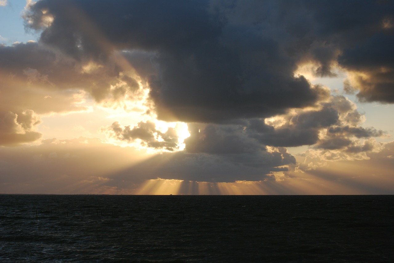 Saulė, Debesys, Saulėlydis, Vakarinis Dangus, Besileidžianti Saulė, Dangus, Abendstimmung, Jūra, Vanduo, Nemokamos Nuotraukos