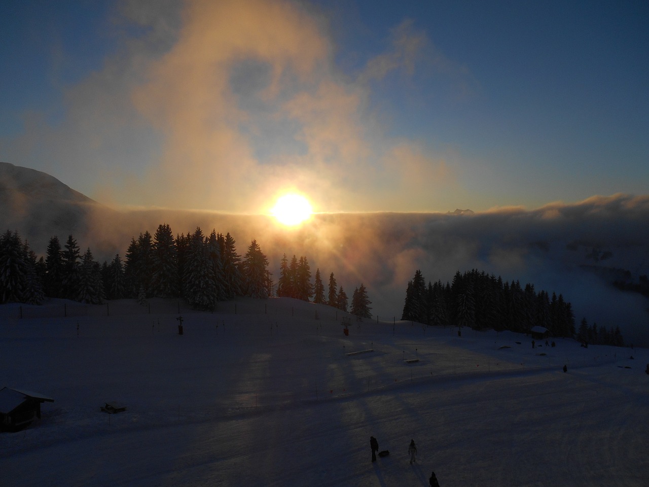 Saulėlydis, Kalnas, Medžiai, Sniegas, France, Avoriaz, Debesys, Dangus, Gamta, Kalno Viršūnė