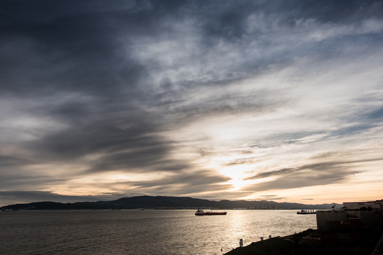 Saulėlydis, Gibraltaras, Algeciras, Valtys, Laivai, Dangus, Debesys, Saulė, Dusk, Įlanka