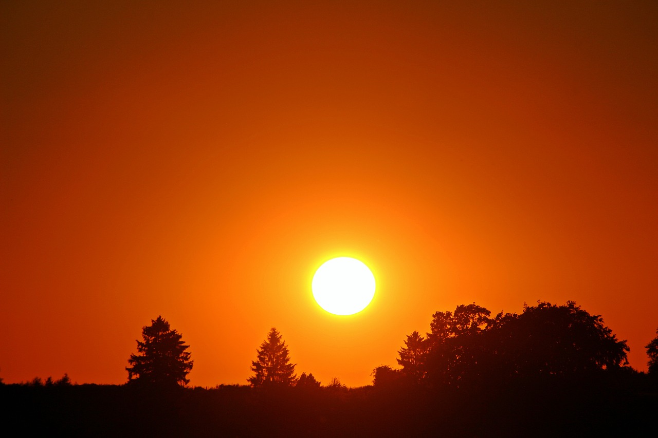 Saulėlydis, Saulė, Dangus, Abendstimmung, Vakarinis Dangus, Besileidžianti Saulė, Afterglow, Medžiai, Gamta, Romantiškas