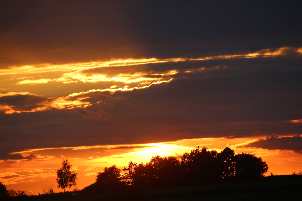 Saulėlydis, Saulė, Abendstimmung, Dangus, Besileidžianti Saulė, Vakarinis Dangus, Debesys, Tamsūs Debesys, Šviesus Debesis, Atmosfera