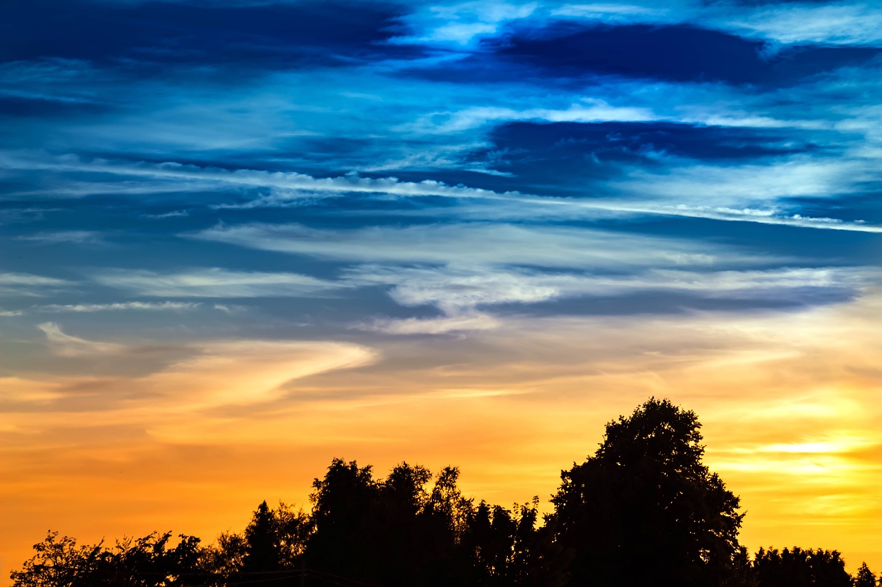 Saulėlydis, Dangus, Debesys, Abendstimmung, Contrail, Spalvinga, Spalvos Pasikeitimas, Vakaras, Gamtos Dangus, Šviesus Debesis