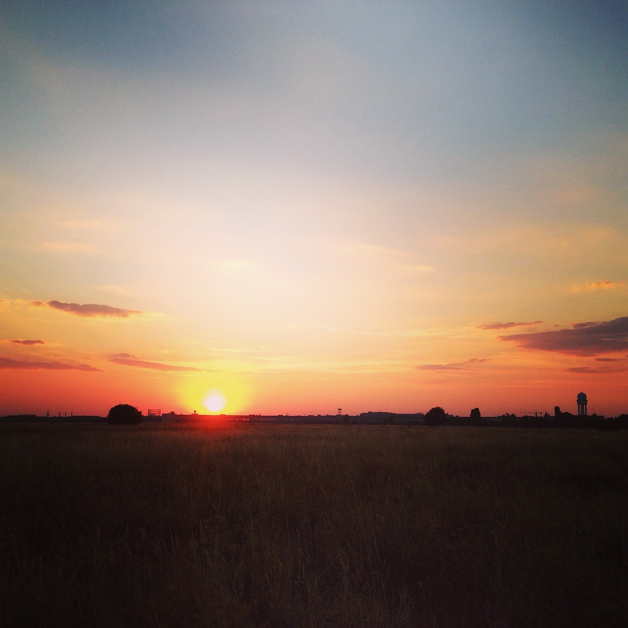 Saulėlydis, Berlynas, Tempelhofer Laukas, Tempelhof, Oro Uostas, Angaras, Berlin-Tempelhof, Twilight, Vasara, Abendstimmung