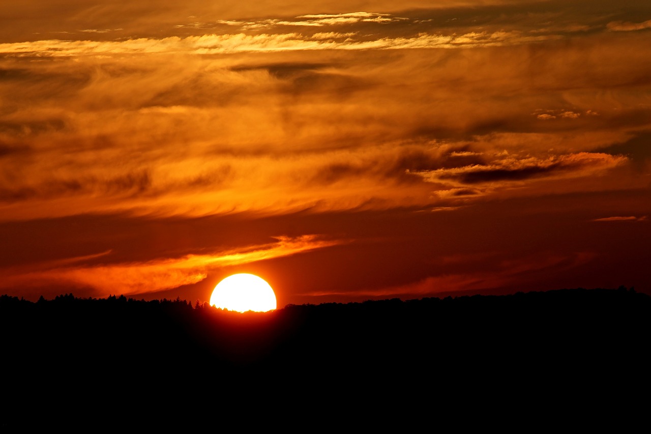 Saulėlydis, Horizontas, Miškas, Vakaro Saulė, Kraštovaizdis, Vakarinis Dangus, Debesys, Romantiškas, Abendstimmung, Nuotaika