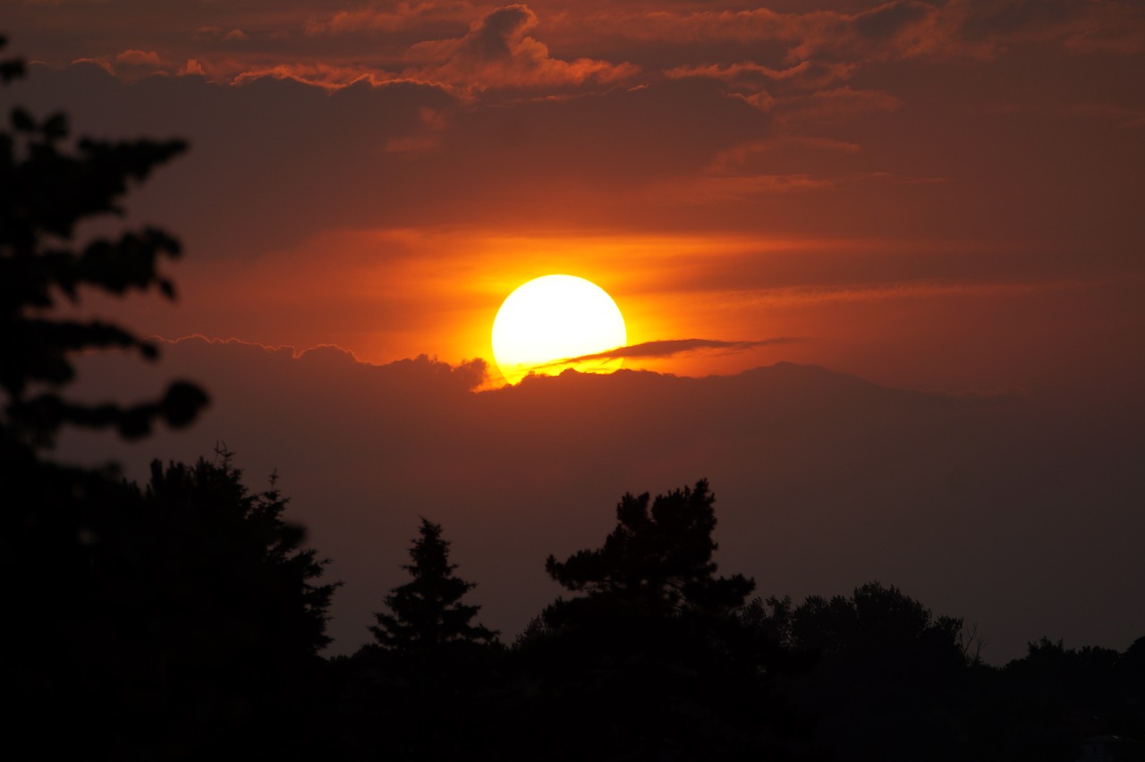 Saulėlydžio,  Saulė,  Besileidžianti Saulė,  Vakarą Dangus,  Debesys,  Abendstimmung,  Golden,  Šviečia,  Bolidas,  Pobūdį