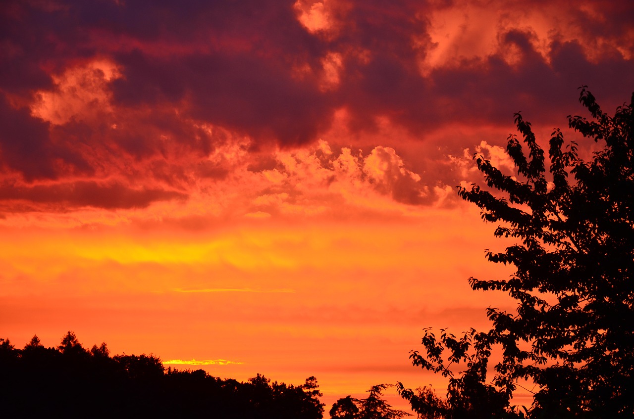 Saulėlydis, Afterglow, Abendstimmung, Raudona, Debesys, Vakarinis Dangus, Nuotaika, Romantika, Spalvingi Debesys, Romantiškas