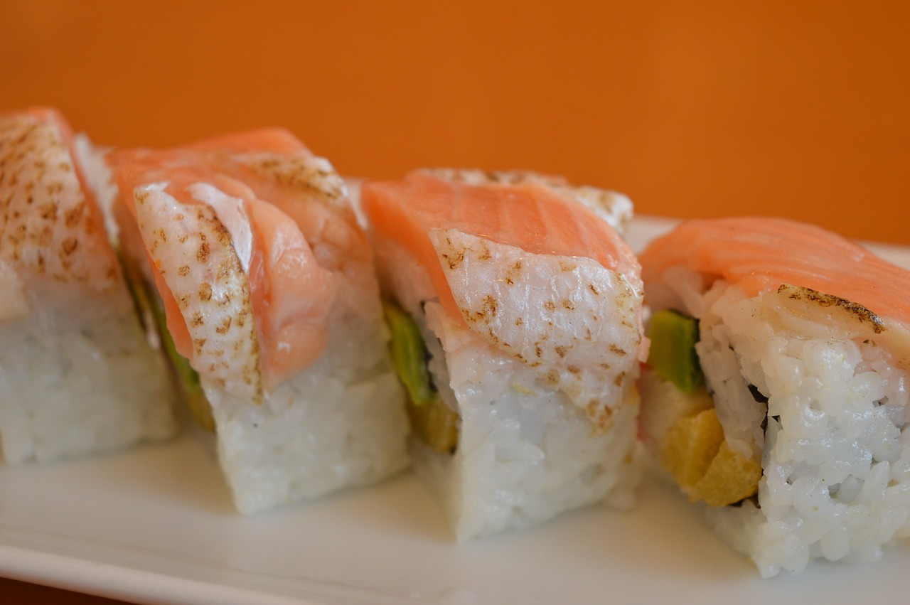 Sushi, Lašiša, Jūros Gėrybės, Žuvis, Japanese, Maistas, Maistas, Virtuvė, Ryžiai, Roll