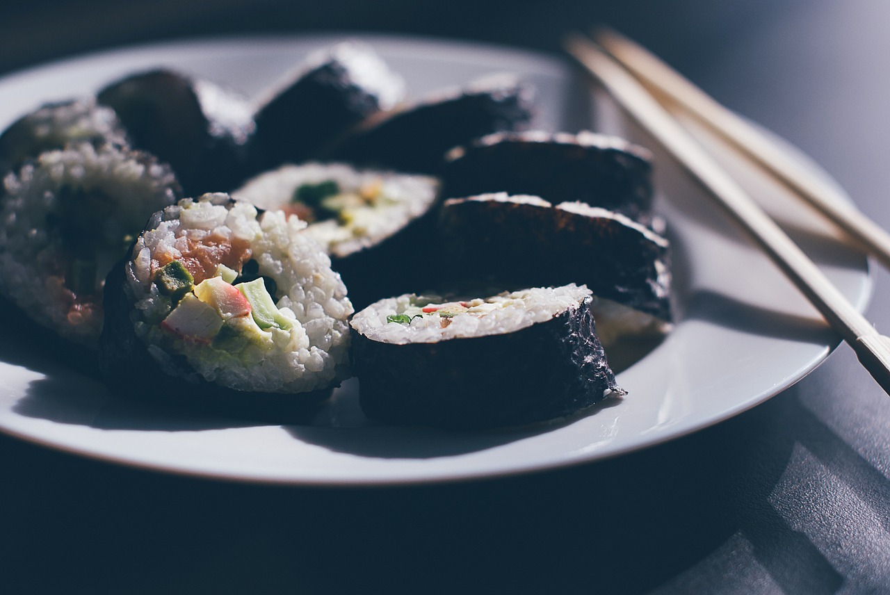 Sushi, Lazdelės, Japanese, Maistas, Plokštė, Virtuvė, Restoranas, Jūros Gėrybės, Asian, Žuvis