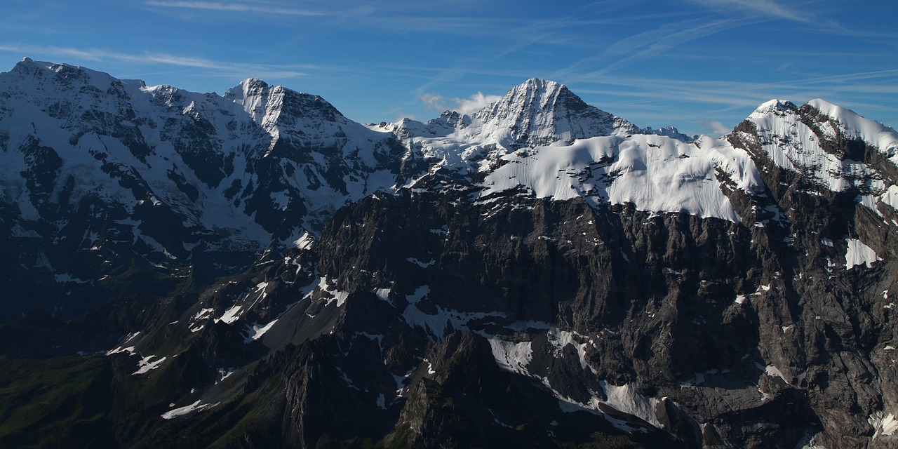 Swiss,  Swiss Alps,  Murren,  Šurmulys Šveicarija,  Kalnai,  Sniegas,  Sniego Kalnuose,  2015 M. Birželio Mėn .,  Alpių,  Šveicarija
