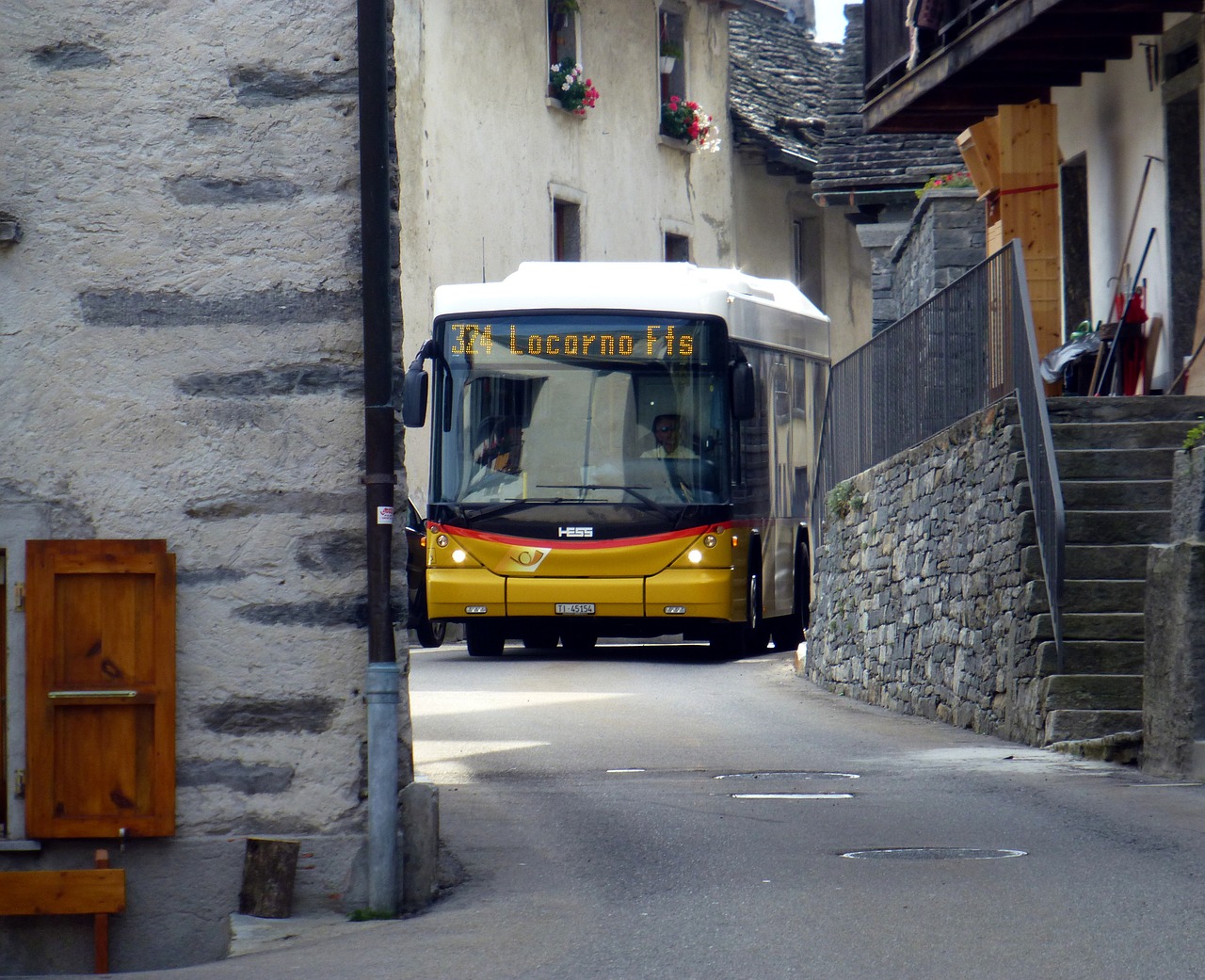 Swiss Postbus, Kaimas, Siauras Kelias, Nemokamos Nuotraukos,  Nemokama Licenzija