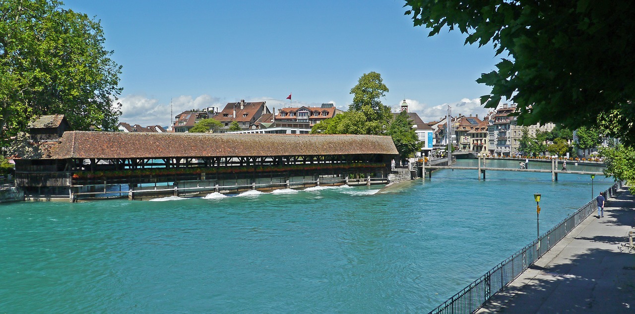 Šveicarija, Thun, Aare, Padalijimas, Weir, Padengtas, Upė, Vanduo, Pėsčiųjų Tiltas, Reguliavimas