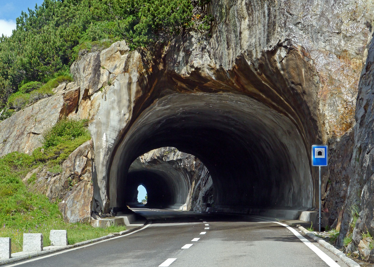 Šveicarija, Susten Pass, Dygsnio Pagalba, Tunelio Kelias, Kalnai, Alpių, Rokas, Kraštovaizdis, Eiti Kelią, Uri Kantonas