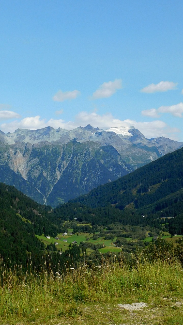 Šveicarija, Kalnai, Debesys, Sniegas, Kraštovaizdis, Gamta, Akmenys, Miškas, Kotedžai, Nemokamos Nuotraukos