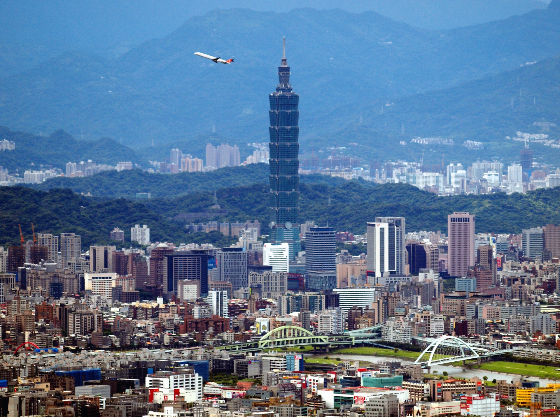 Taipei & Nbsp,  101,  101 & Nbsp,  Plokštumoje,  Taipei 101 Ir Keleiviniai Orlaiviai, Nemokamos Nuotraukos,  Nemokama Licenzija