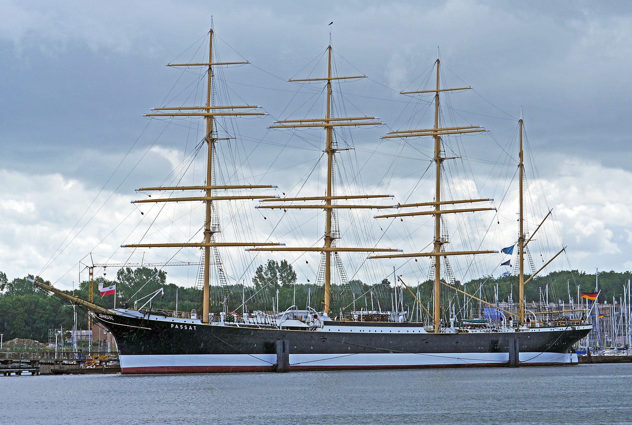 Aukštas Laivas, Keturių Polių Barka, Passat, Tradicinis Laivas, Muziejaus Laivas, Lübeck-Travemünde, Baltijos Jūra, Uostas, Uosto Įėjimas, Marina