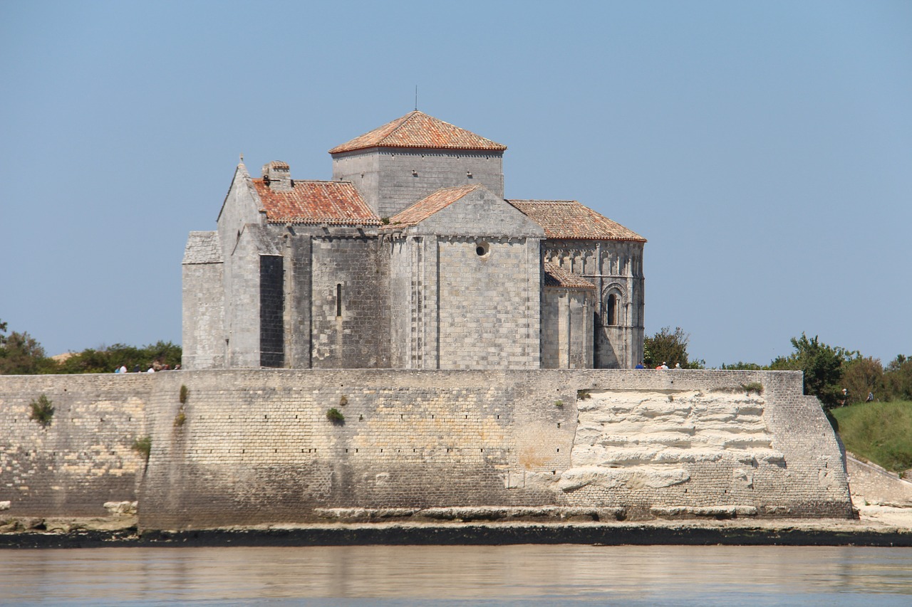 Talmont,  France,  Bažnyčia,  Akmuo,  Jūra,  Žirondos Estuarija, Nemokamos Nuotraukos,  Nemokama Licenzija