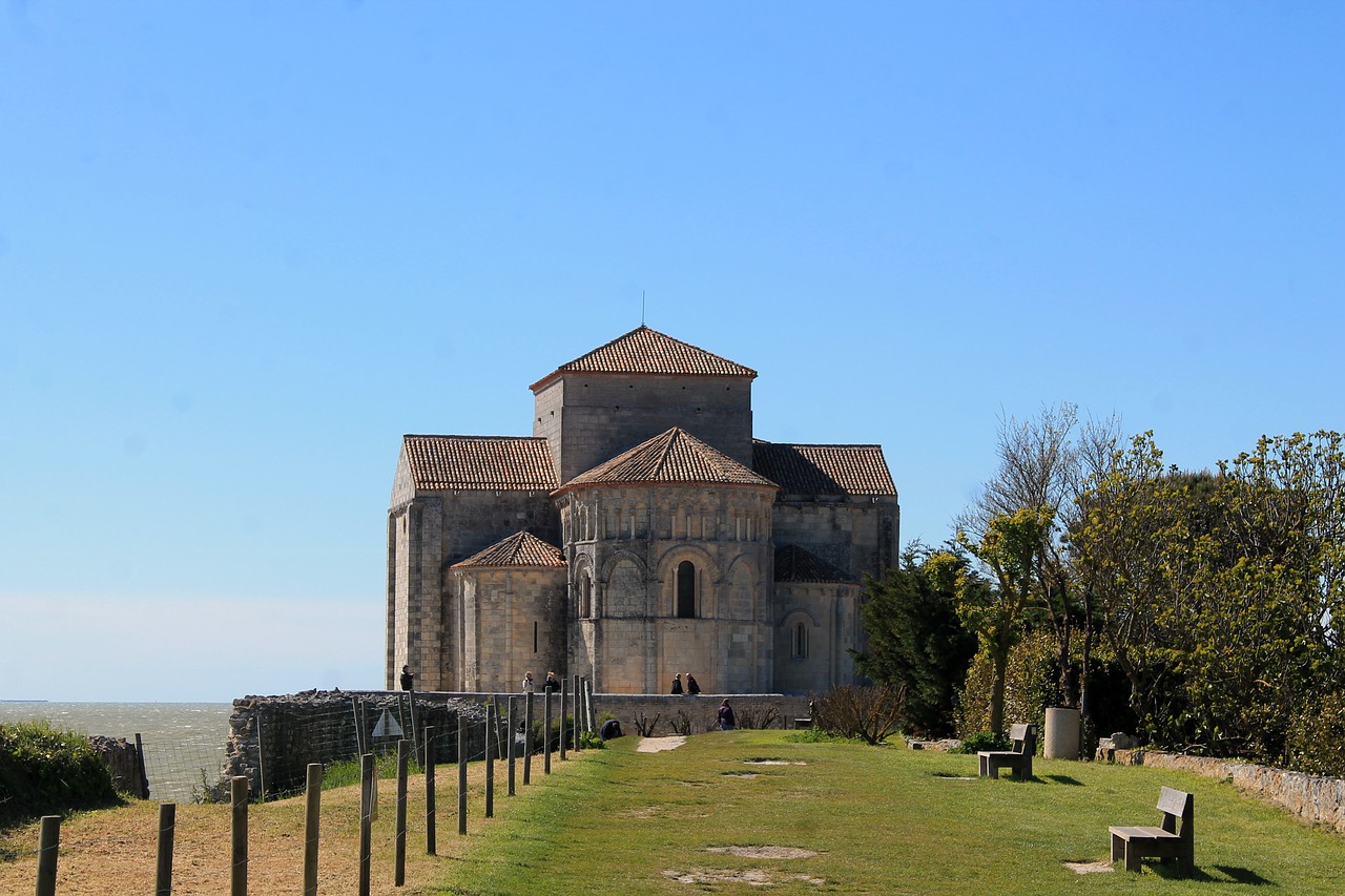 Talmont Gironde, Bažnyčia, France, Akmens Bažnyčia, Pierre, Akmeninė Siena, Sainte Radegonde, Nemokamos Nuotraukos,  Nemokama Licenzija