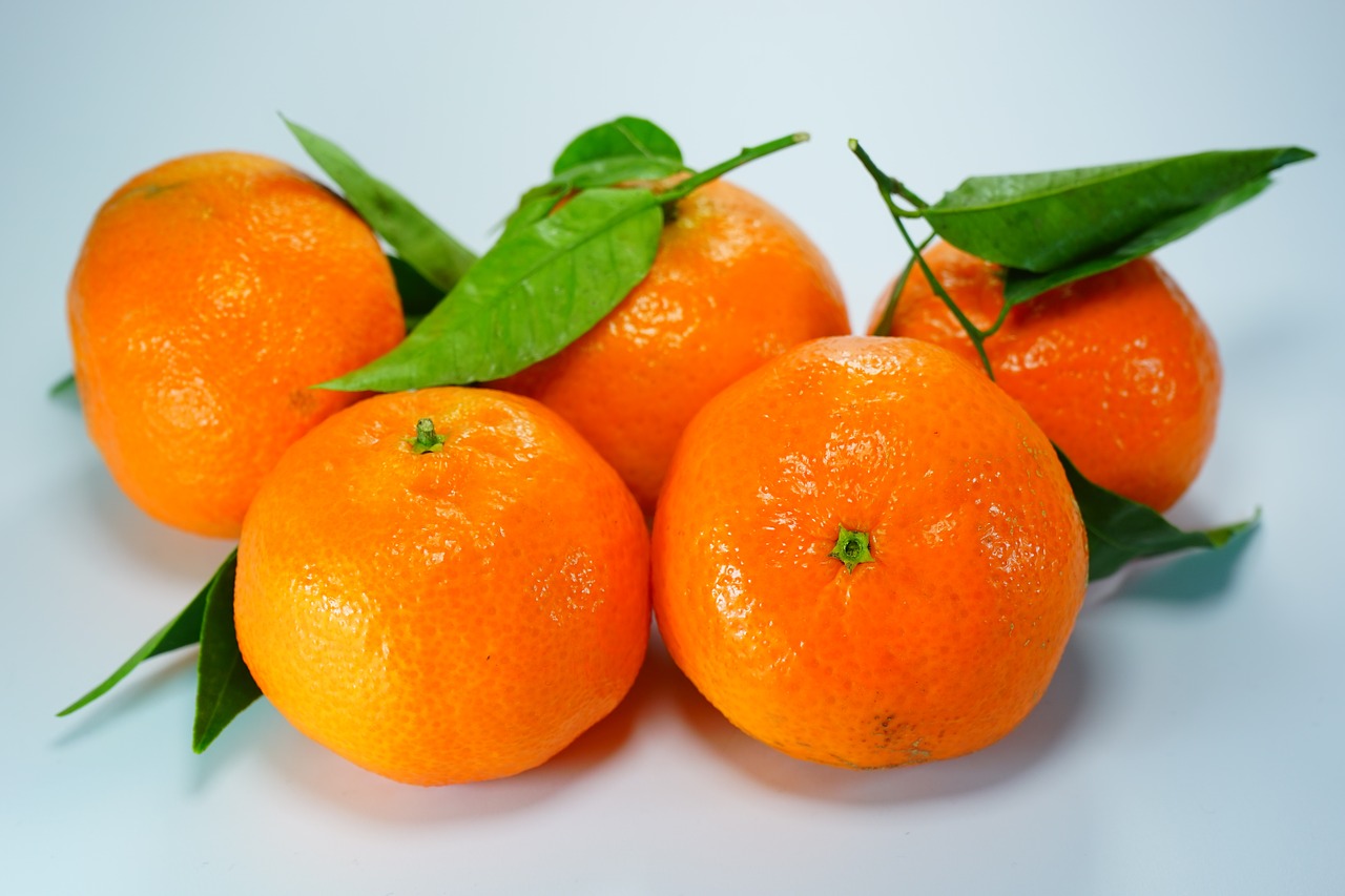 Mandarinai, Apelsinai, Klementinos, Citrusinis Vaisius, Oranžinė, Vaisiai, Lapai, Vaisiai, Sveikas, Vitaminai