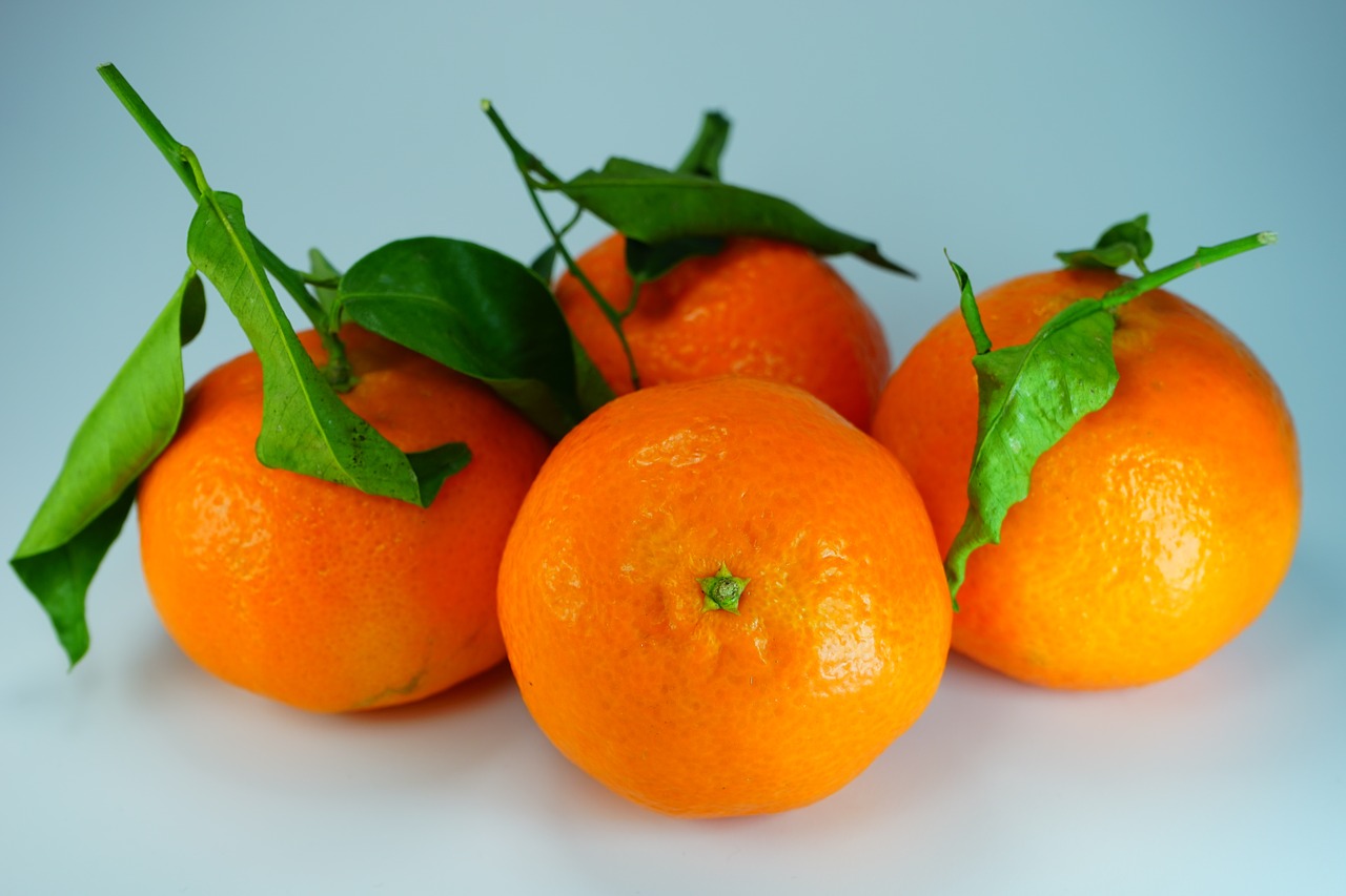 Mandarinai, Klementinos, Apelsinai, Citrusinis Vaisius, Oranžinė, Vaisiai, Lapai, Vaisiai, Sveikas, Vitaminai