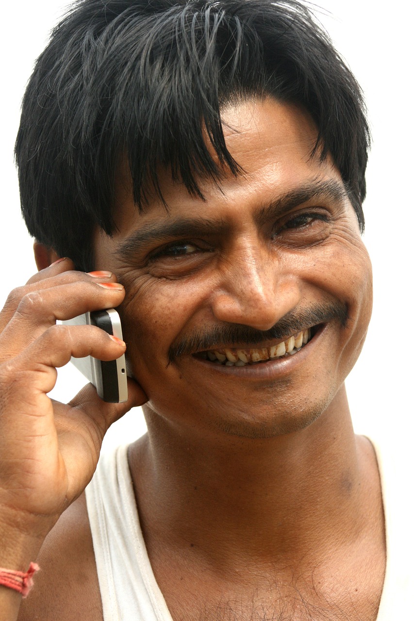 Indijos, Technologija, Ūkininkai, Žmonės, Patinas, Šypsena, Blogi Dantys, Kalbėtis Telefonu, Veidas, Portretas