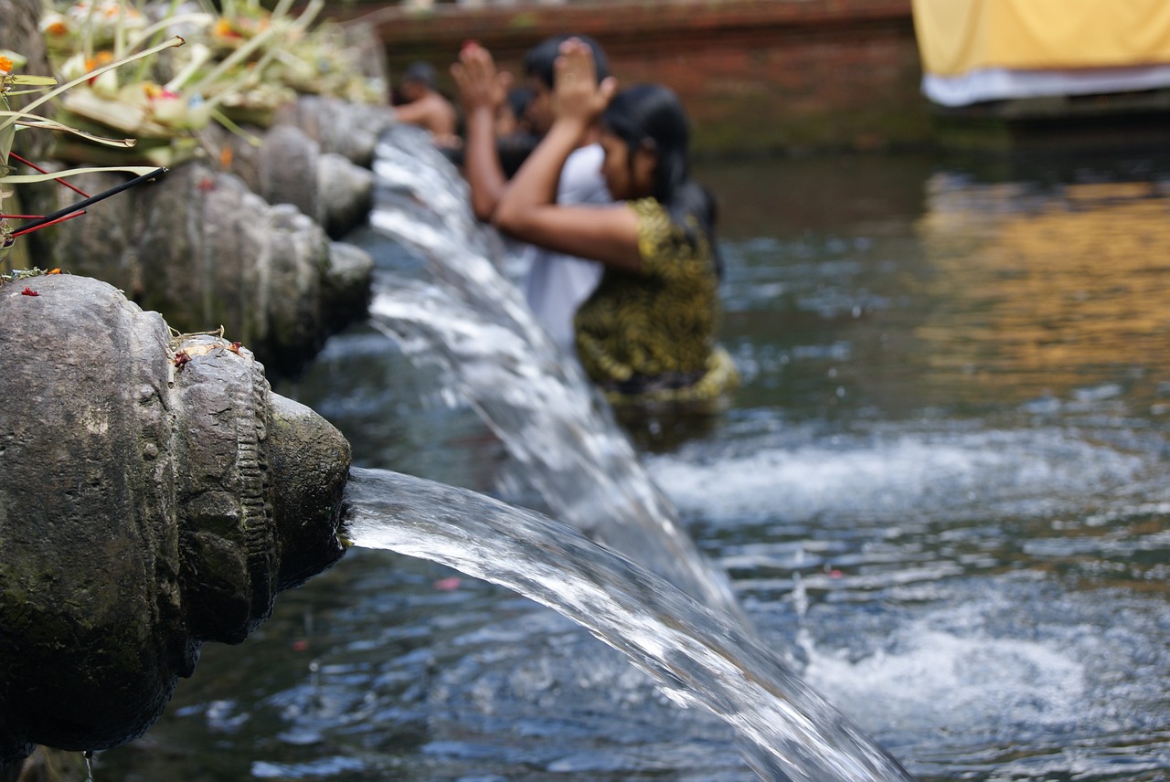 Šventykla, Bali, Malda, Indonezija, Šventas, Religija, Tirta Empul, Siūlyti, Nemokamos Nuotraukos,  Nemokama Licenzija