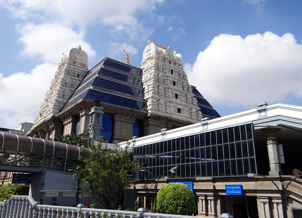 Šventykla, Iskcon, Krishna, Hindu, Hinduizmas, Religija, Dvasingumas, Bangalore, Karnataka, Indija