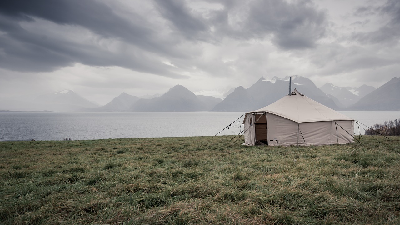 Palapinė, Kelionės Palapinė, Lyngen, Pobūdis, Debesys, Kraštovaizdis, Norvegija, Jūra, Lauke, Fjordas