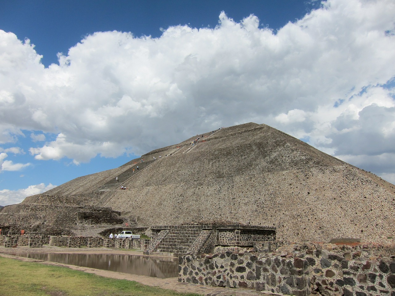 Teotihuacanas, Piramidė, Meksika, Mėlynas Dangus, Griuvėsiai, Nemokamos Nuotraukos,  Nemokama Licenzija