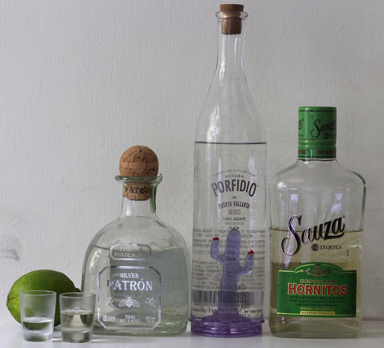Tequila, Meksika, Alkoholis, Gėrimai, Buteliai, Akiniai, Kalkės, Nemokamos Nuotraukos,  Nemokama Licenzija