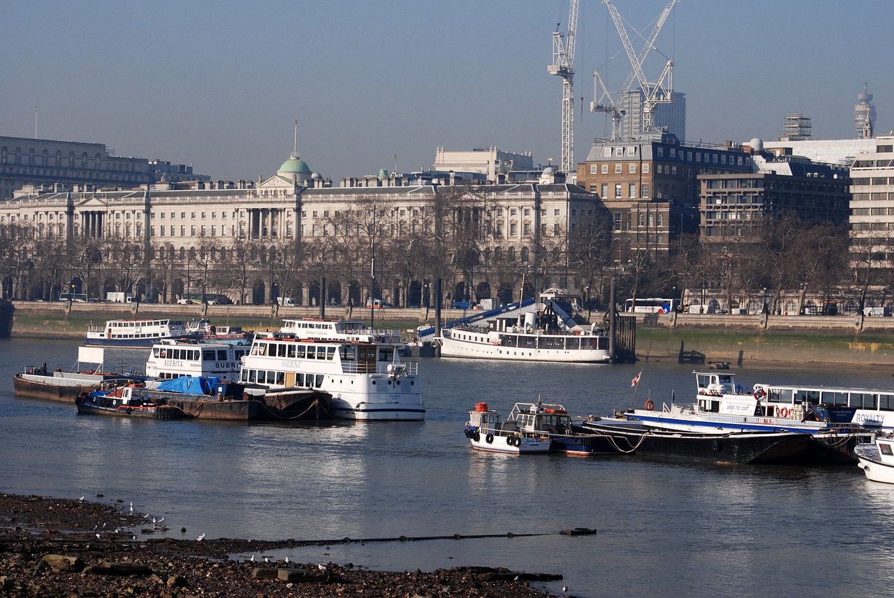 Thames, Londonas, Valtys, Upė, Pramoginiai Laivai, Miestas, Anglija, Didžioji Britanija, Nemokamos Nuotraukos,  Nemokama Licenzija