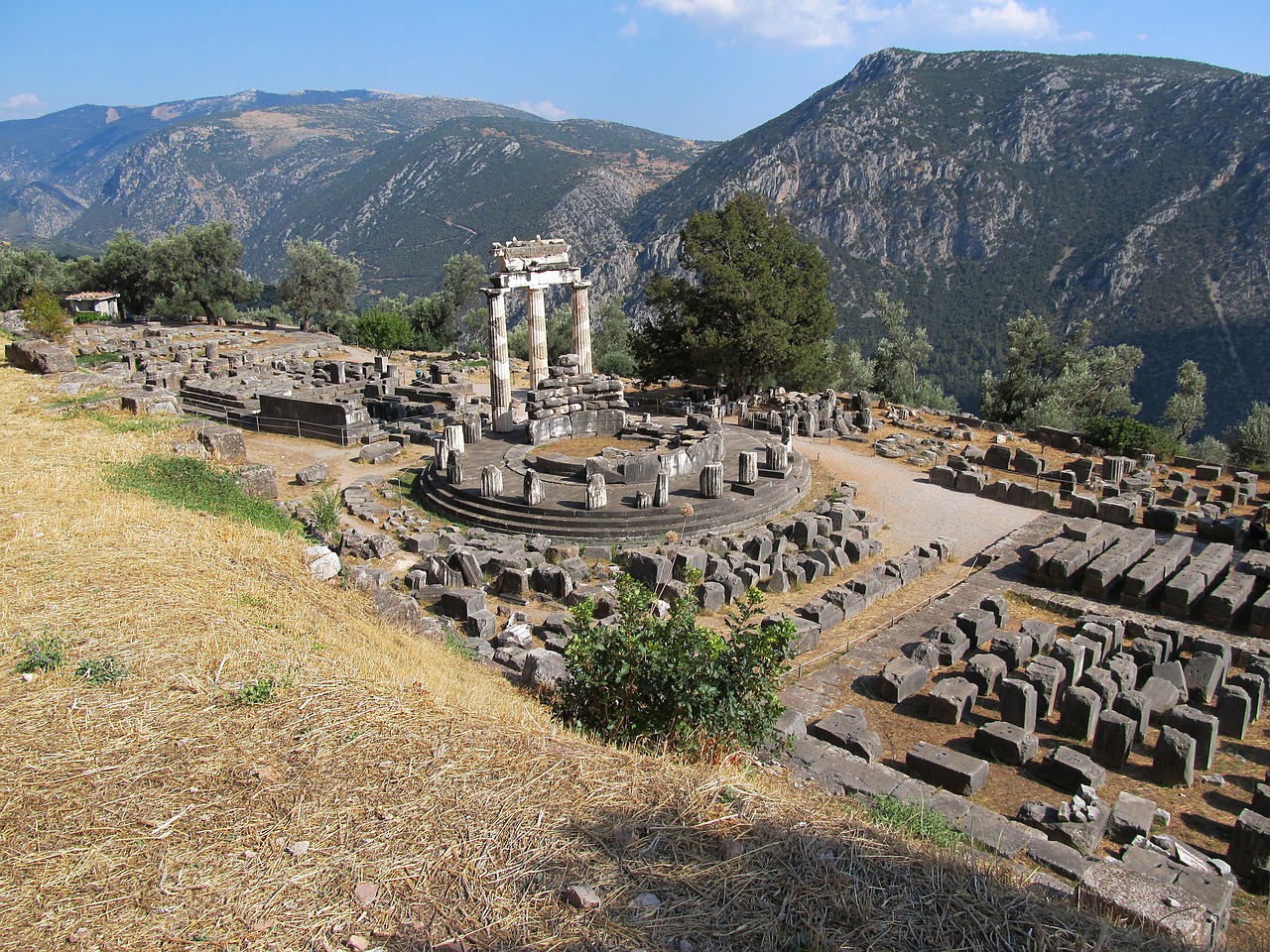 Antikvarinis Šventykla, Griuvėsiai, Delphi, Kalnai, Akmenys, Kraštovaizdis, Gamta, Akmenys, Vasara, Turizmas