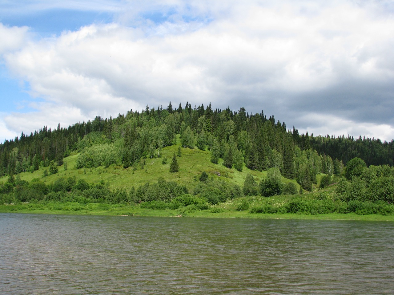 Chusovaya Upė, Perm Krai, Dangus, Rusija, Tyla, Lygus Paviršius, Ramus, Turizmas, Medžiai, Gyvoji Gamta