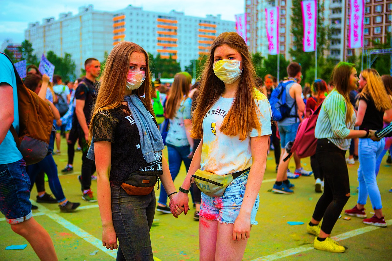 Spalvų Festivalis, Holi, Moscow, 2017, Flashmob, Pikachu, Koka-Kola, Žmonės, Dažyti, Moterys