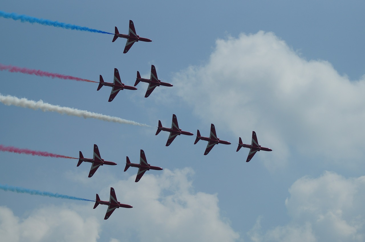 Raudonos Rodyklės, Karališkoji Oro Pajėga, Raf Waddington, Skrydžio Formavimas, Formavimo Skrydis, Purkštukai, Kariniai Purkštukai, Lėktuvai, Nemokamos Nuotraukos,  Nemokama Licenzija