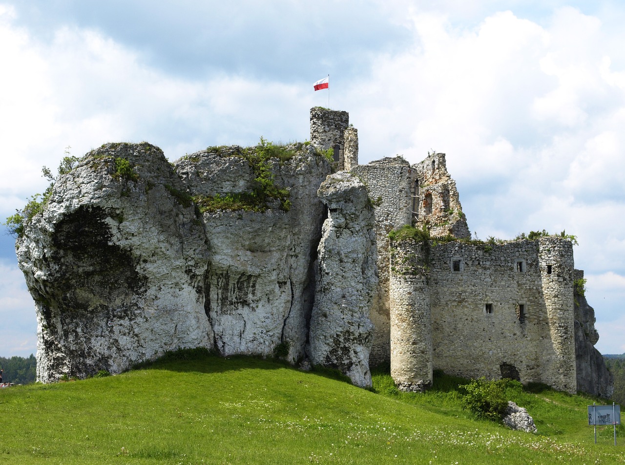 Griuvėsiai, Gmina Miruw Pilis, Senas, Architektūra, Viduramžių, Akmenys, Pavasaris, Lenkija, Nemokamos Nuotraukos,  Nemokama Licenzija