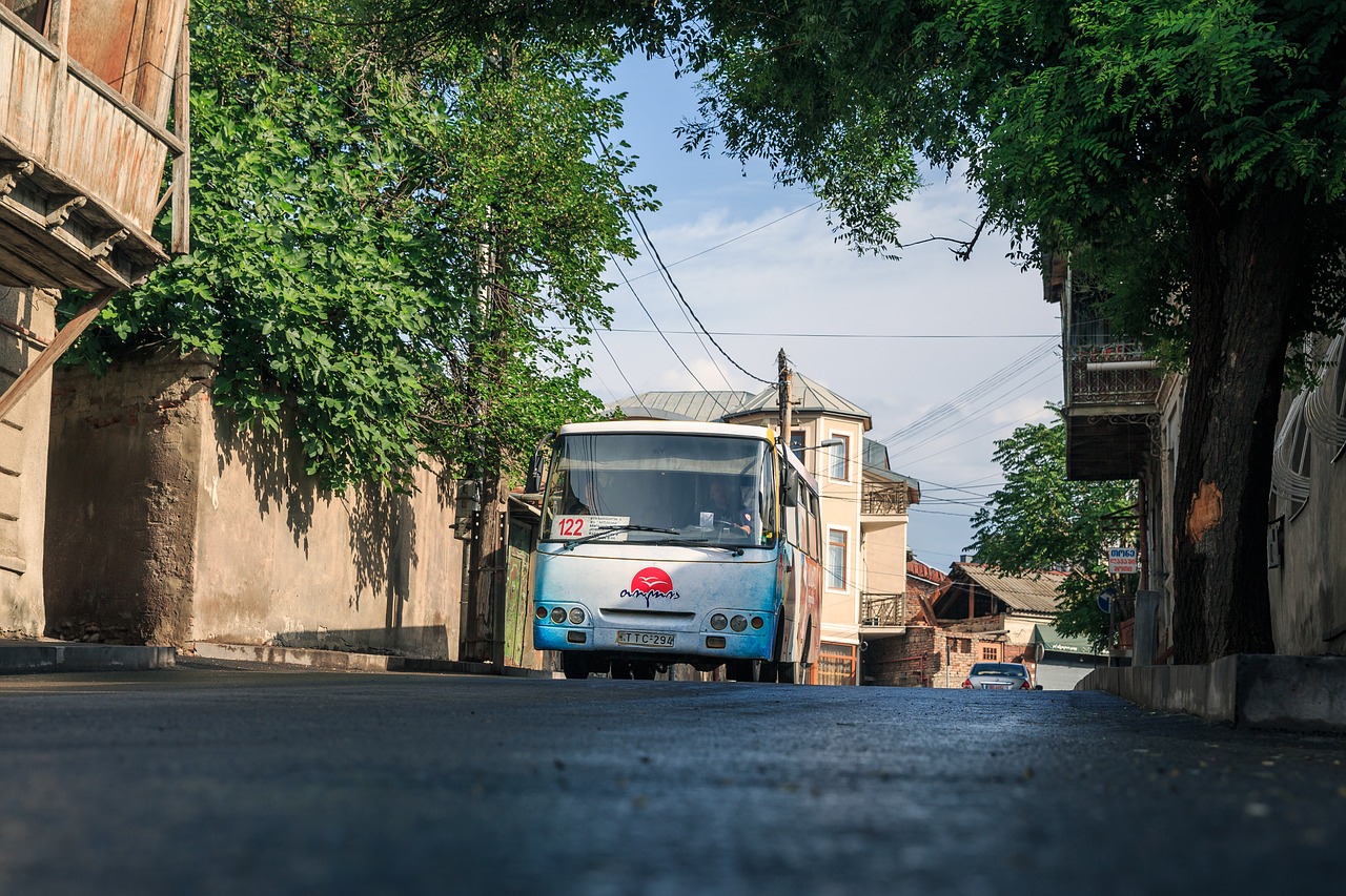 Kraštovaizdis, Automobiliai, Gatvė, Autobusas, Transportas, Rinkoje, Kelionė, Nemokamos Nuotraukos,  Nemokama Licenzija