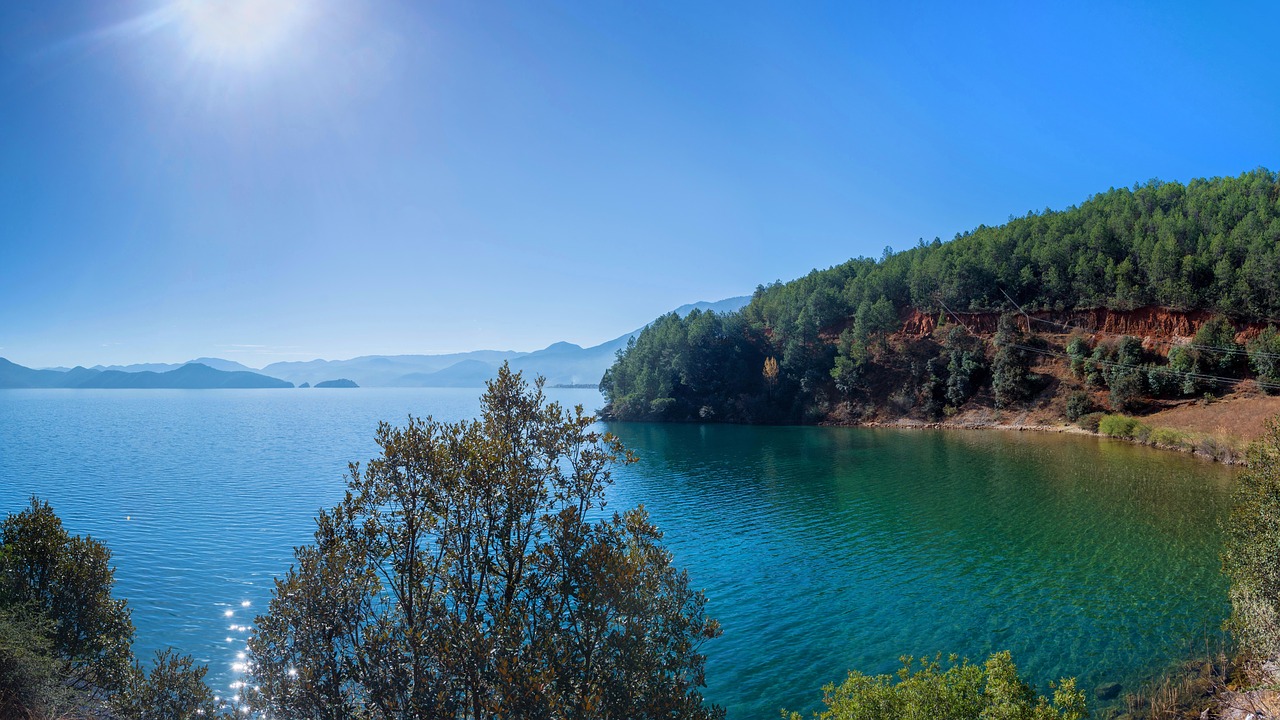 Kraštovaizdis, Ežeras, Mėlynas Dangus, Saulė, Medžiai, Atspindys, Nemokamos Nuotraukos,  Nemokama Licenzija