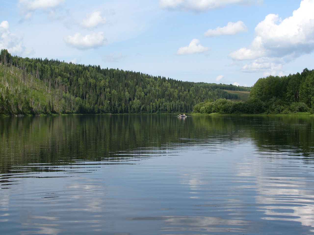 Vishera Upė, Perm Krai, Dangus, Rusija, Tyla, Lygus Paviršius, Ramus, Turizmas, Medžiai, Gyvoji Gamta