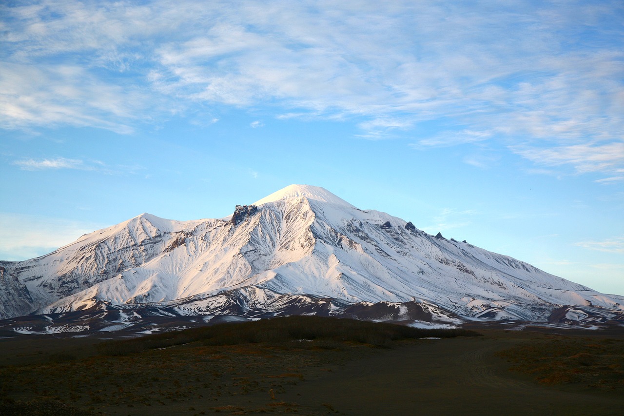 Vulkanas Avachinskis, Kamchatka, Kalnai, Nipelis, Vulkano Snukis, Akmenys, Akmenys, Žiema, Sniegas, Šaltis