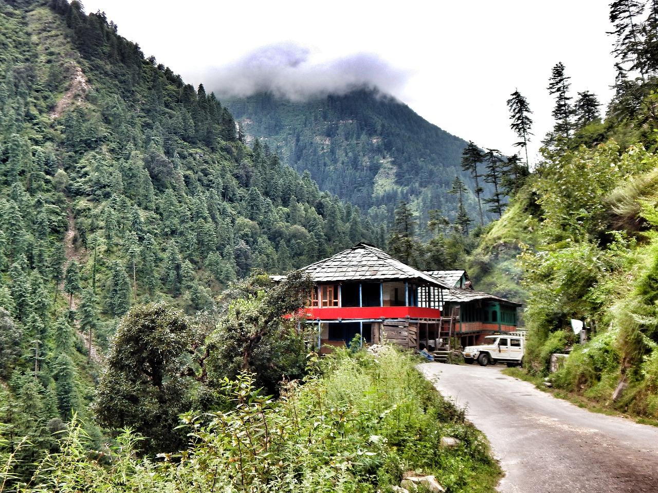 Tirthan Slėnis, Puikus Himalajų Nacionalinis Parkas, Jamachal Pradesh, Himalajus, Kalnai, Peizažas, Slėnis, Gamta, Kalnas, Kraštovaizdis