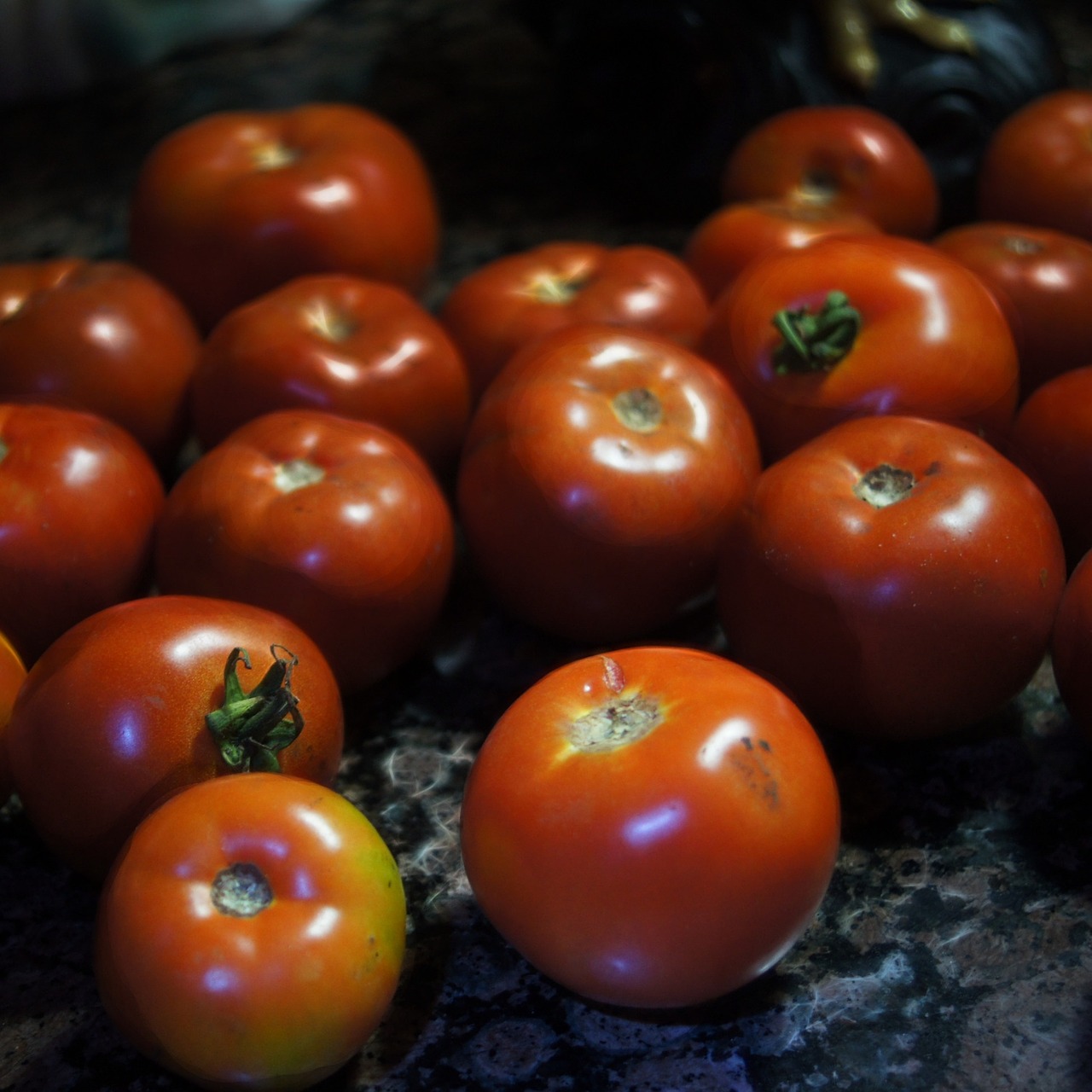 Pomidoras, Ūkininkų Turgus, Šviežias, Maistas, Sveikas, Ekologiškas, Daržovių, Žemdirbystė, Pagaminti, Gamta