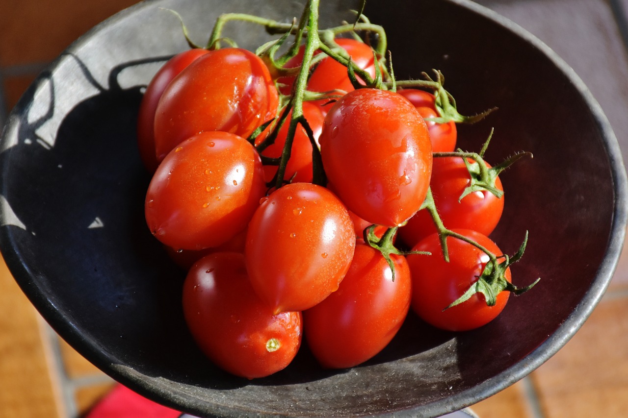 Pomidoras, Raudona, Sveikas, Frisch, Salotos, Maistas, Daržovės, Mityba, Virtuvė, Vegetariškas