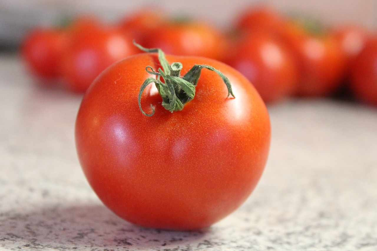 Pomidoras, Raudona, Daržovės, Maistas, Sveikas, Derlius, Vaisiai, Frisch, Prinokę, Nemokamos Nuotraukos