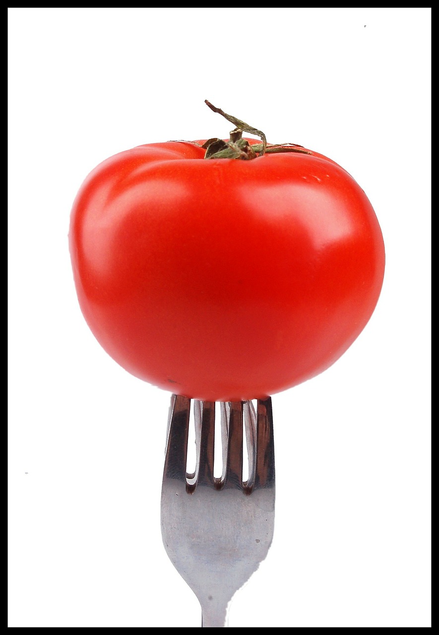 Pomidoras, Šakutė, Pomidoras Raudonas, Stalo Įrankiai, Valgymas, Nemokamos Nuotraukos,  Nemokama Licenzija