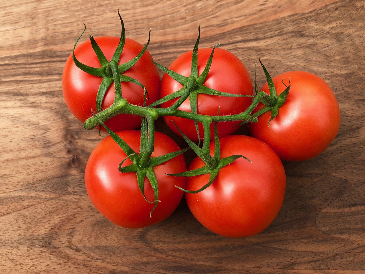 Pomidorų,  Valgyti,  Daržovės,  Šviežias,  Maisto,  Mitybos,  Raudona,  Vegetarų,  Vitaminai,  Skanus