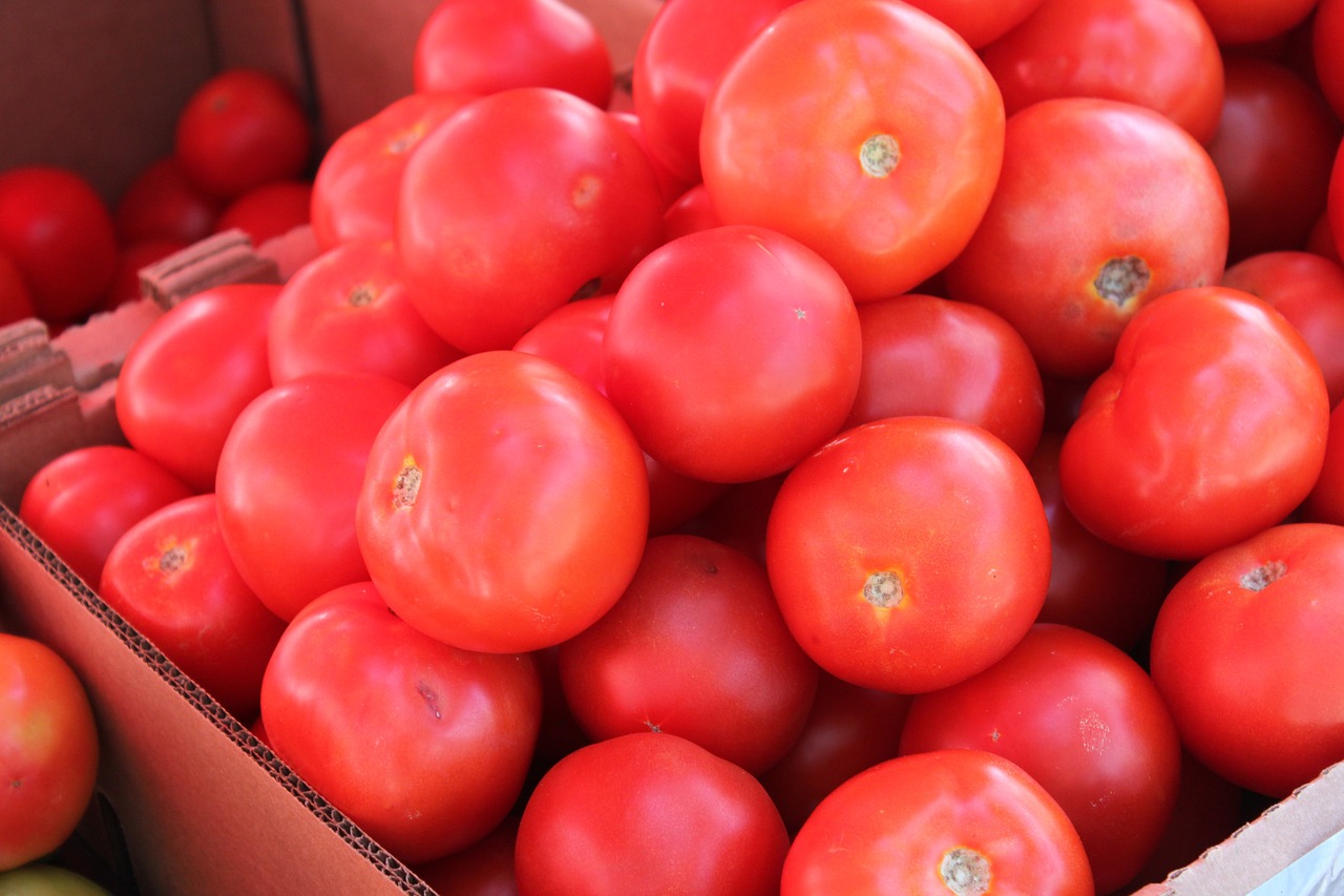 Pomidoras, Daržovės, Vaisiai, Sveikas, Ekologiškas, Natūralus, Mityba, Salotos, Raudona, Turgus