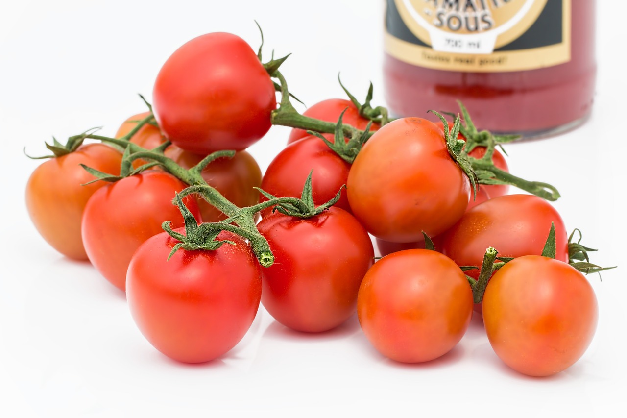 Pomidoras,  Pomidorų Padažas,  Kečupas,  Raudona,  Šviežias,  Daržovių,  Mityba,  Salotos,  Žaliavinis,  Prinokę
