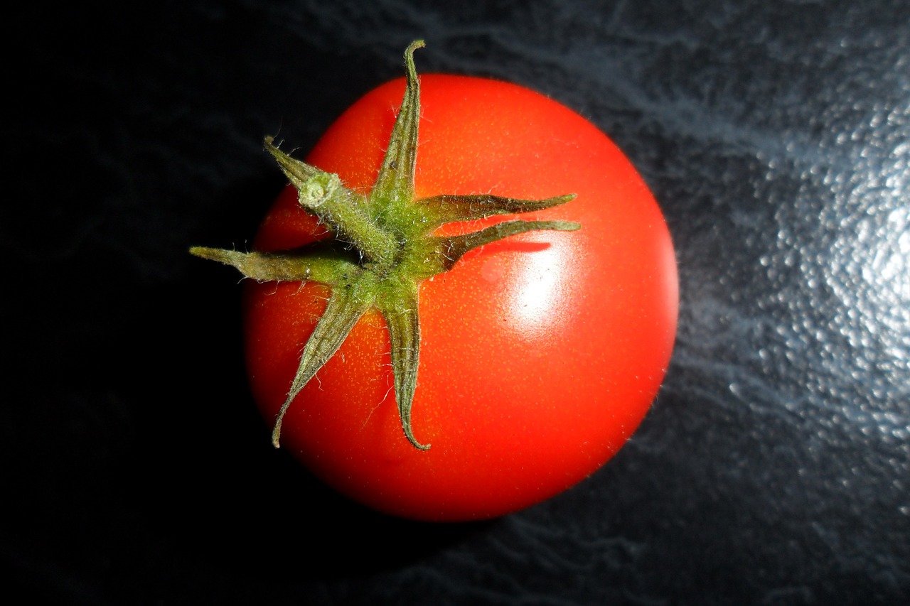 Pomidoras, Vaisiai, Salotos, Šviežias, Raudona, Natūralus, Pomidorai, Žaliavinis, Maistas, Ekologiškas